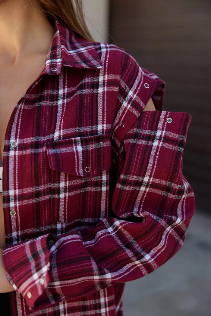 Картата сорочка в клітинку з відстібними рукавами бордо Фото - 5