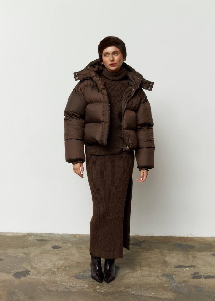 Пуховик жіночий вкорочений шоколад Фото - 2