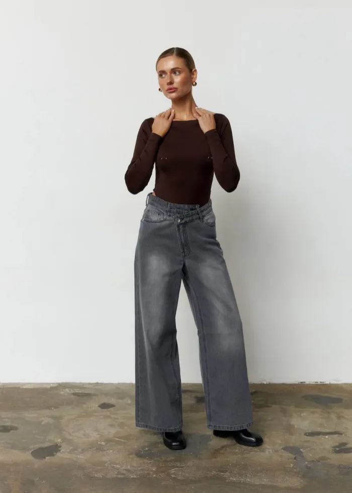 Боді з пірсингом шоколад Фото - 3