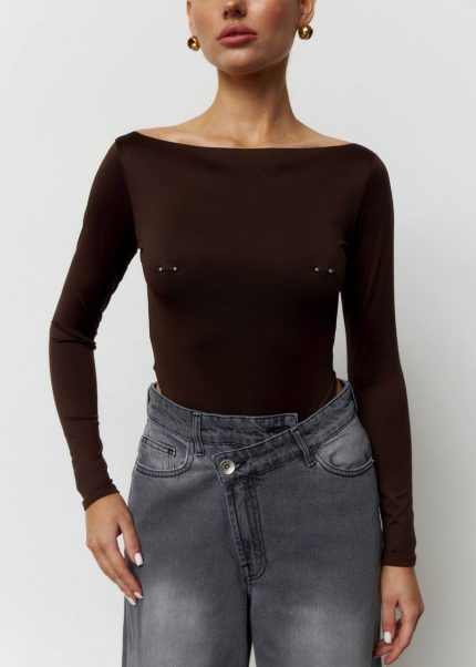 Боді з пірсингом шоколад