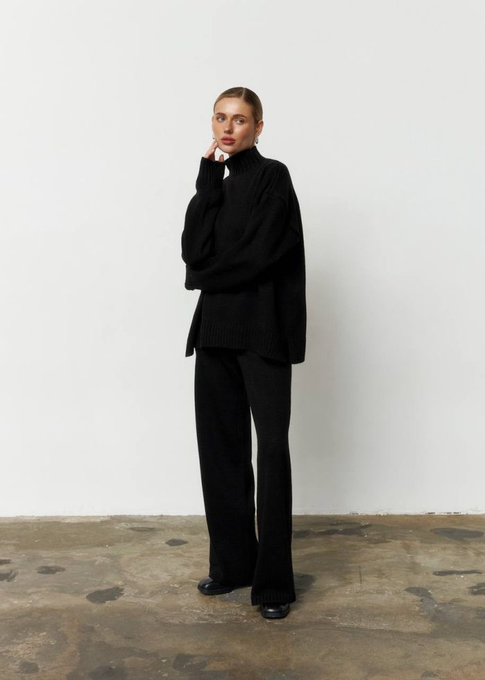 Костюм в’язаний зі штанами та кофтою під горло чорний Фото - 4