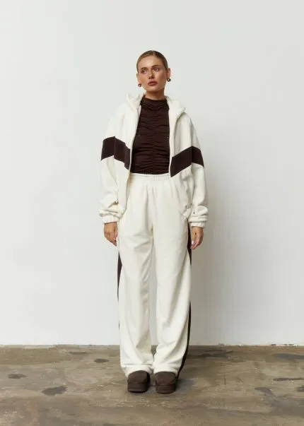 Костюм лампас з полар флісу жіночий молочний