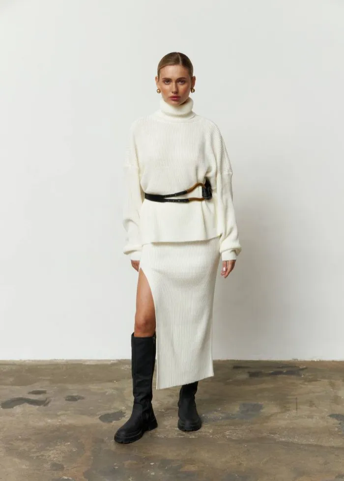 Комплект вʼязаний під горло зі спідницею молочний Фото - 4