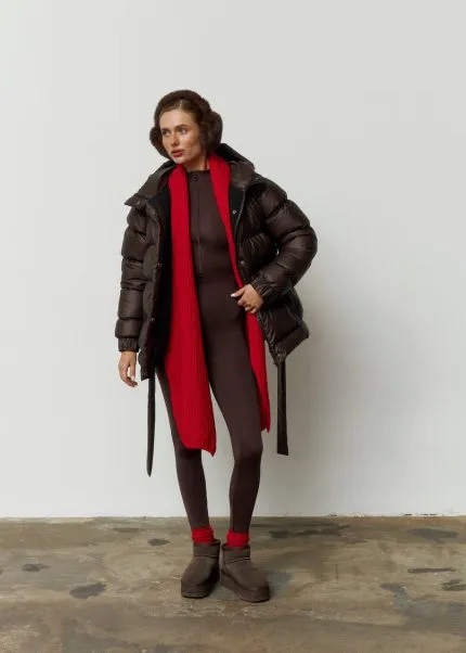 Пуховик з поясом жіночий шоколад