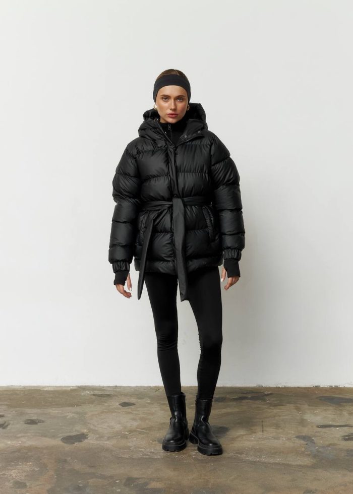 Пуховик з поясом жіночий чорний Фото - 3