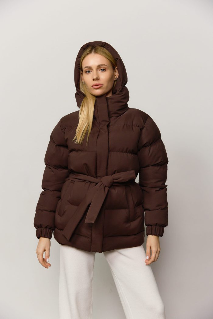 Пуховик з поясом матовий жіночий шоколад Фото - 1