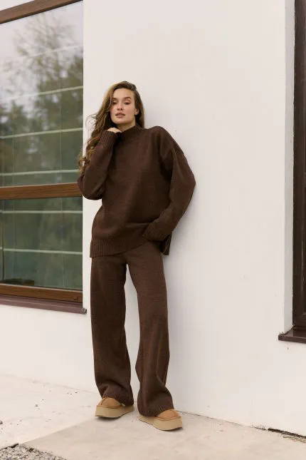 Костюм в’язаний зі штанами та кофтою під горло шоколад
