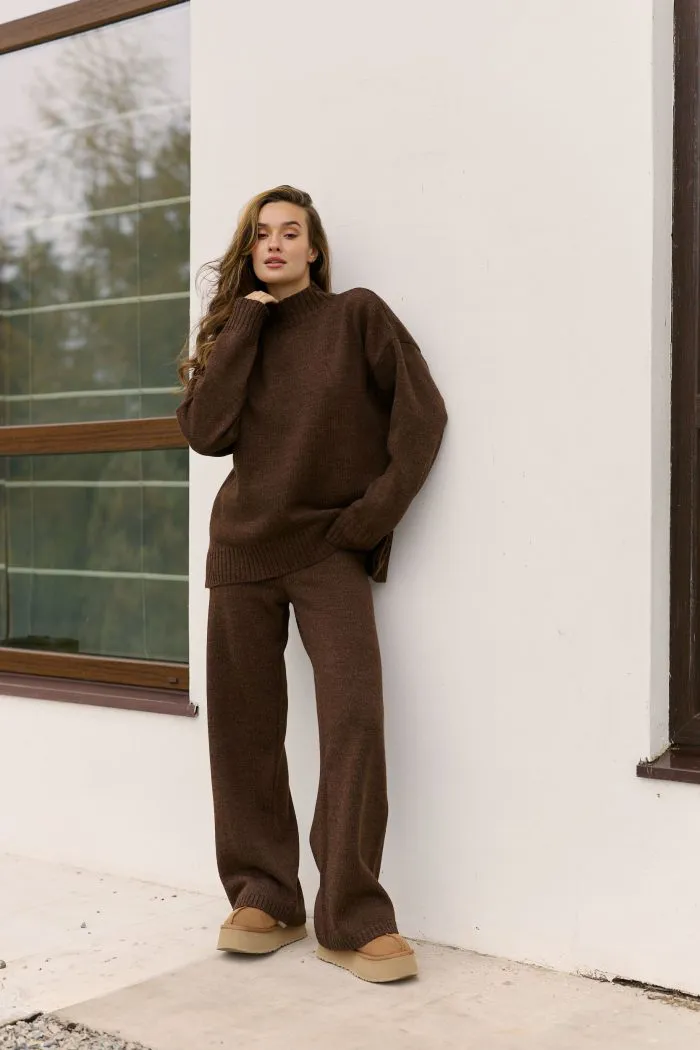 Костюм в’язаний зі штанами та кофтою під горло шоколад Фото - 1