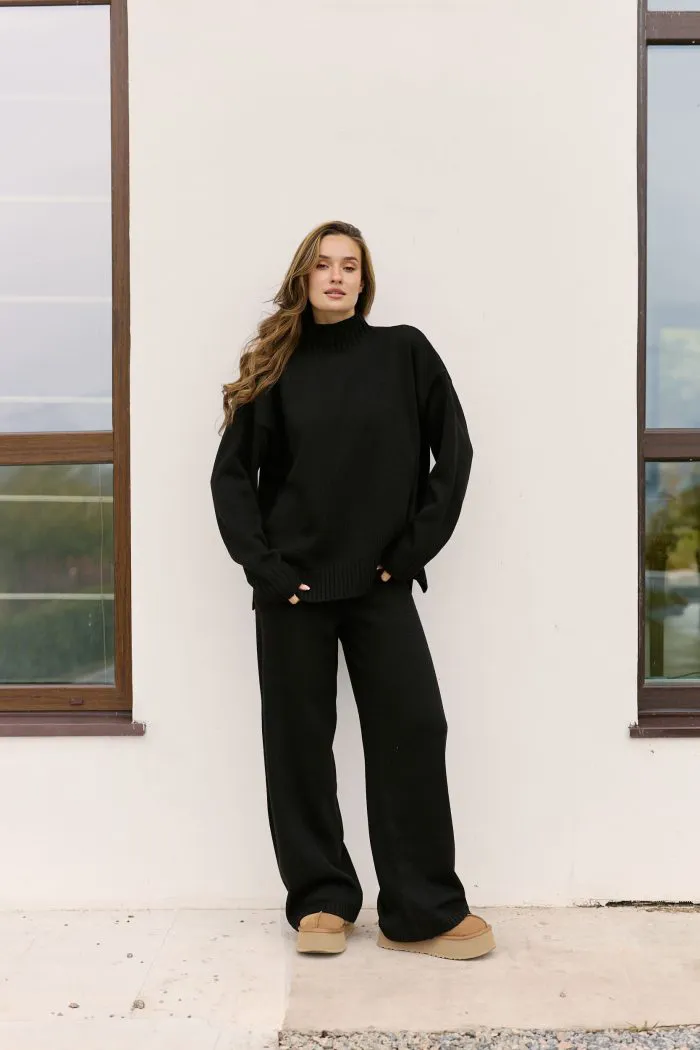 Костюм в’язаний зі штанами та кофтою під горло чорний Фото - 1