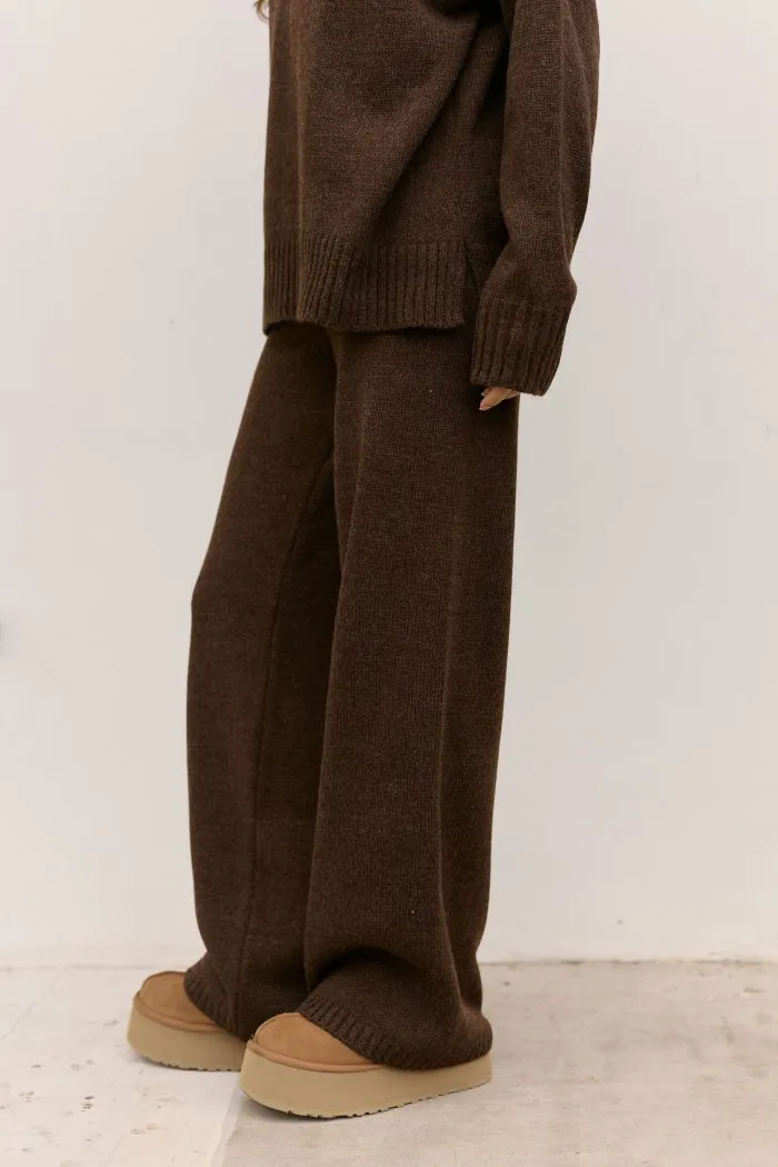 Костюм в’язаний зі штанами та кофтою під горло шоколад Фото - 5
