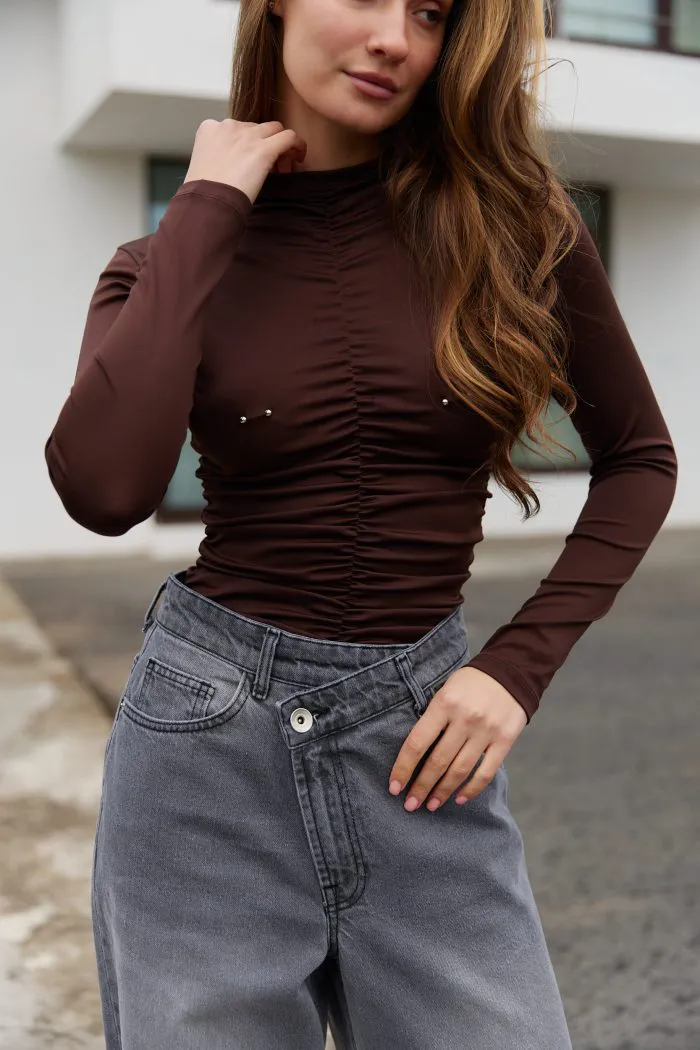 Лонгслів з пірсингом шоколад Фото - 2