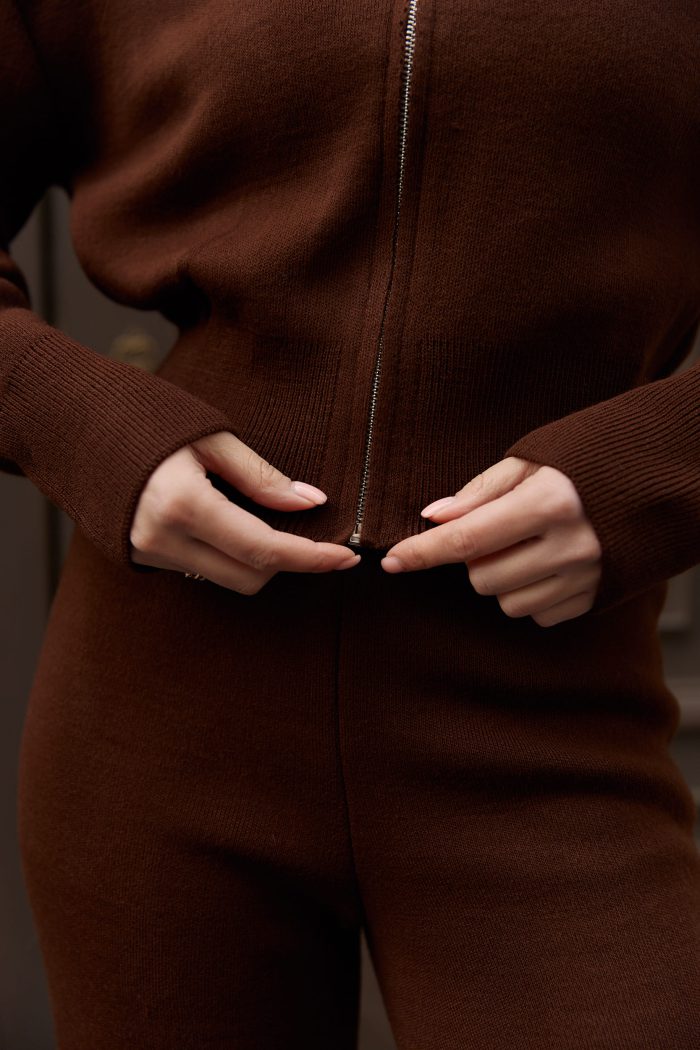 Костюм вʼязаний на блискавці жіночий шоколад Фото - 2