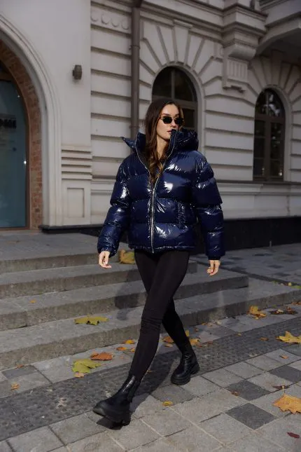 Пуховик жіночий з лакової тканини синій