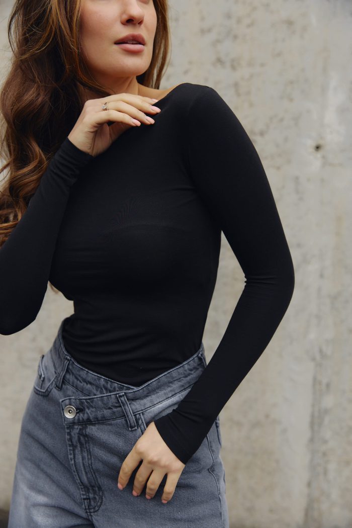 IMG_0331 Лонгслів skims з необробленим горлом жіночий чорний Фото - 4