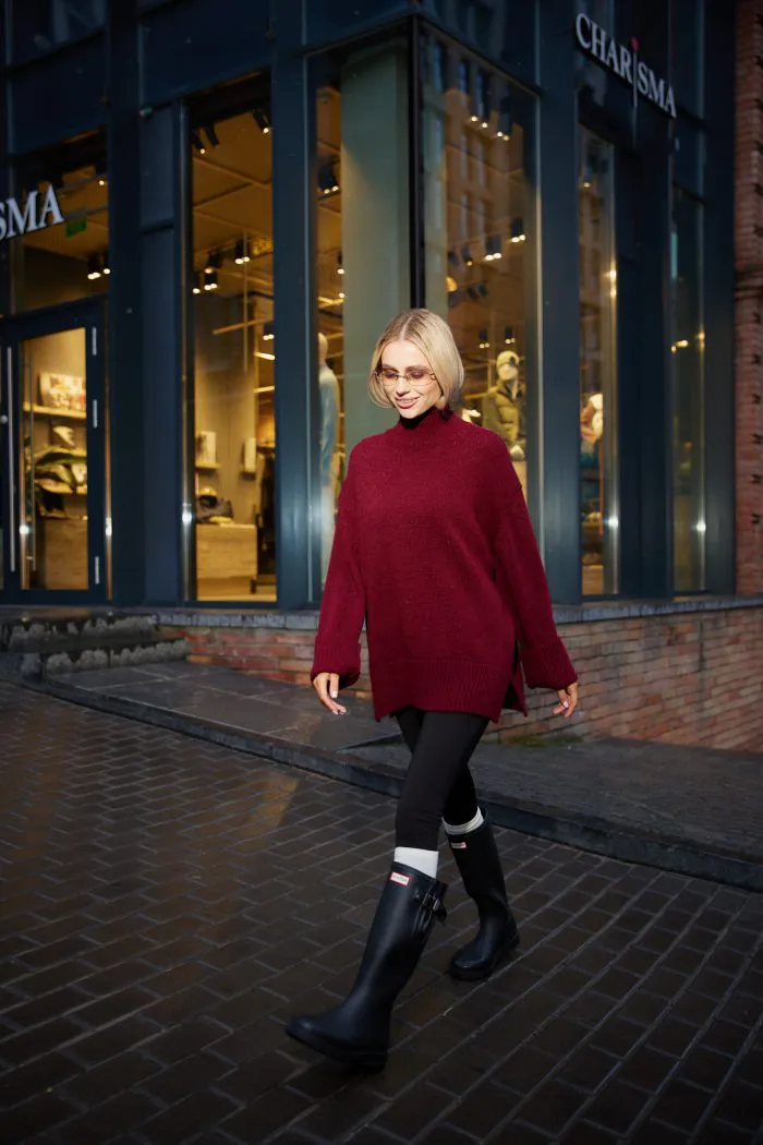 Вʼязаний светр oversize під горло жіночий бордо Фото - 5
