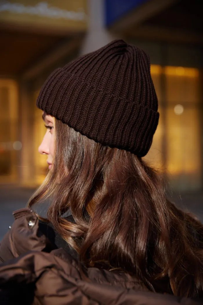 Шапка жіноча шоколад Фото - 2