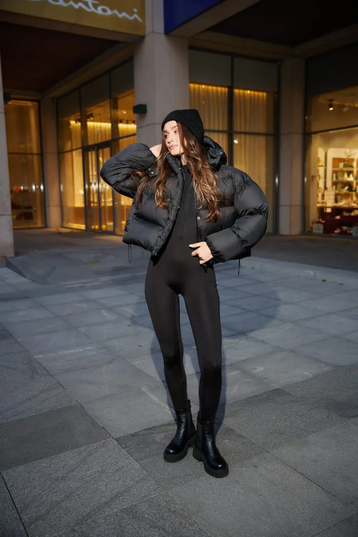 Шапка жіноча чорна Фото - 4