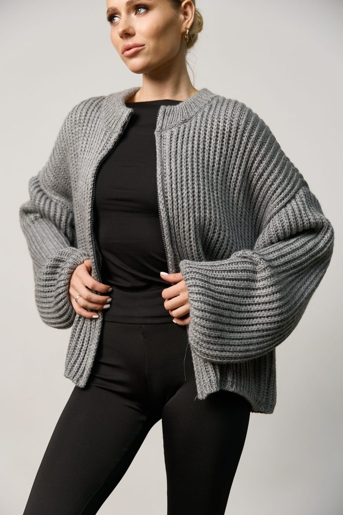 IMG_5845 Вʼязаний светр oversize на блискавці жіночий сірий Фото - 4