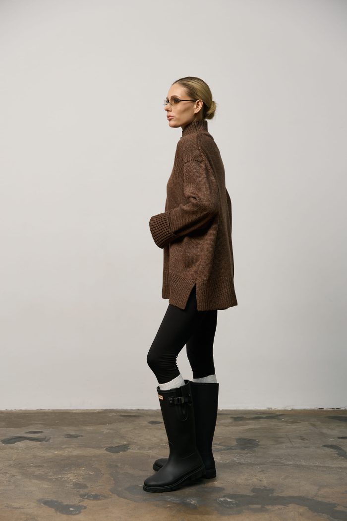 IMG_5904 (1) Вʼязаний светр oversize під горло жіночий шоколад Фото - 3