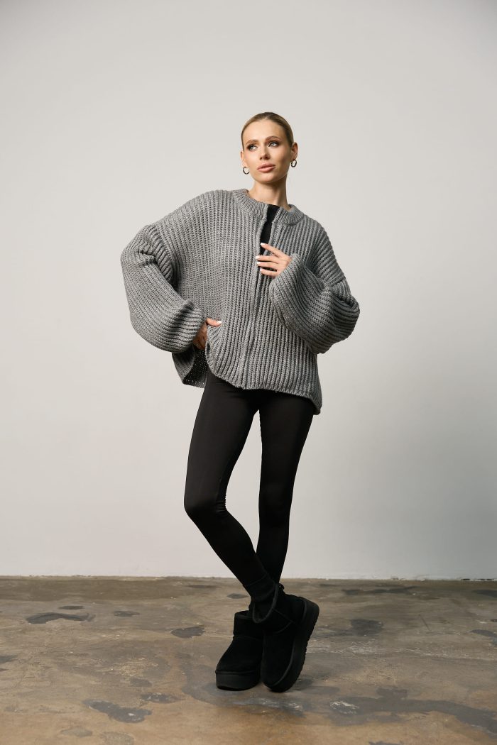 IMG_5913 (1) Вʼязаний светр oversize на блискавці жіночий сірий Фото - 1