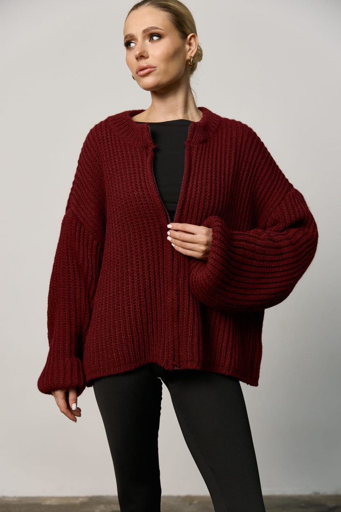 Вʼязаний светр oversize на блискавці жіночий бордо Фото - 4