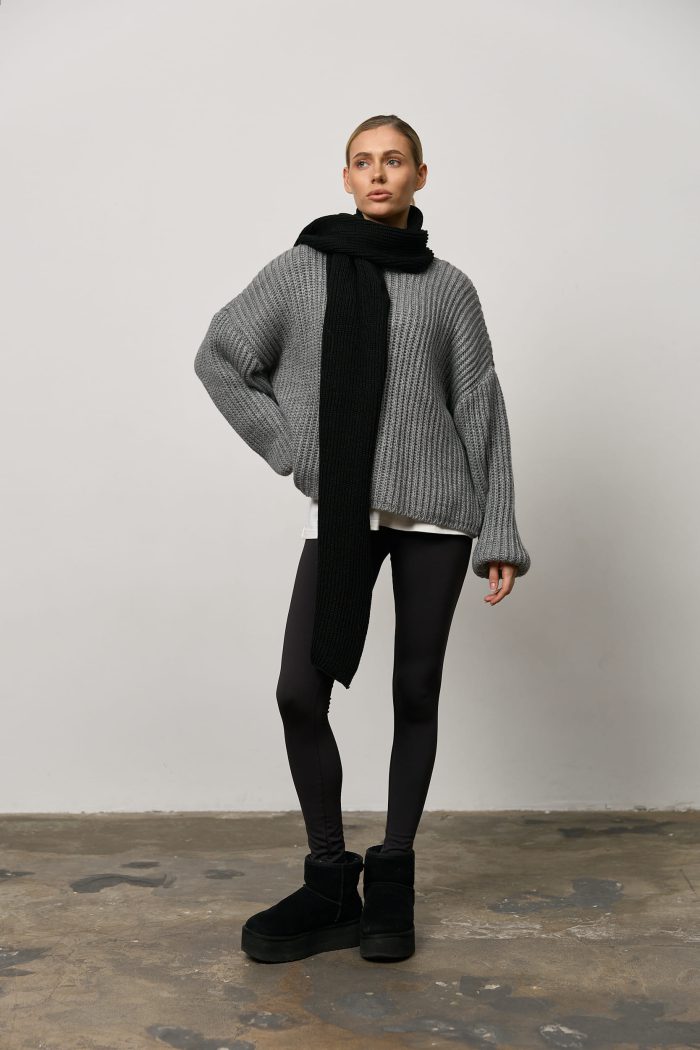 IMG_6372 Вʼязаний светр oversize жіночий сірий Фото - 4