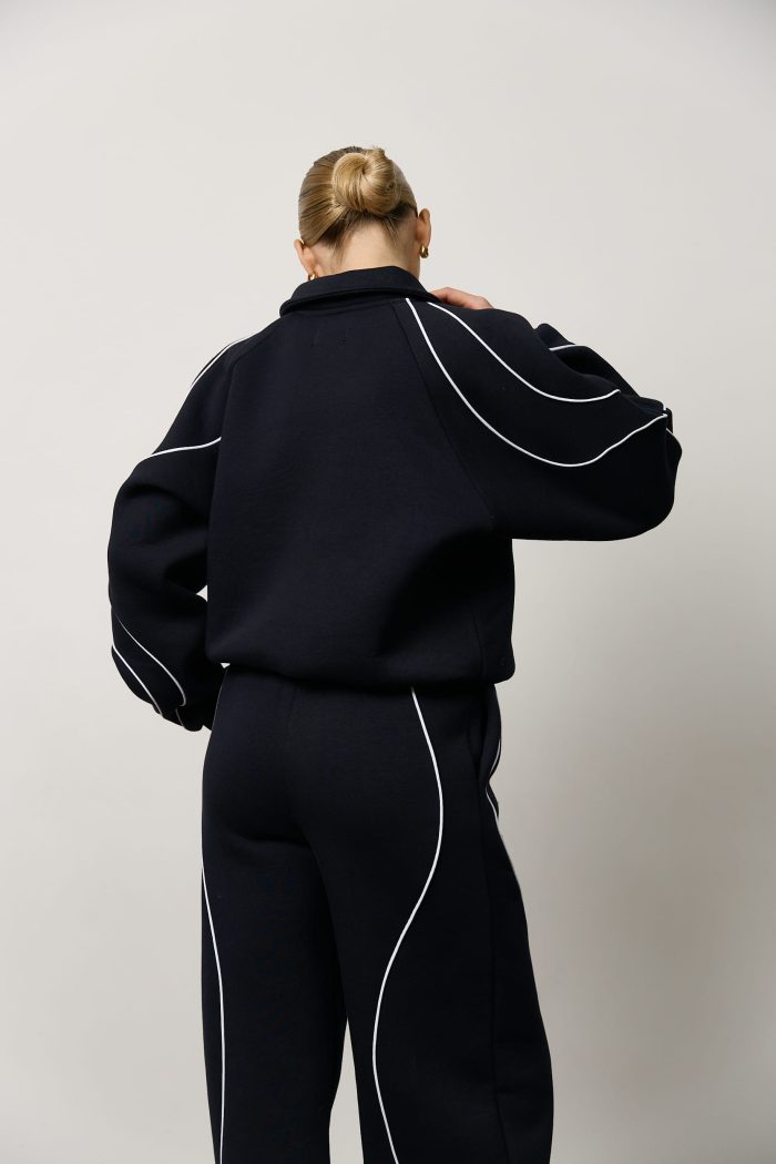 IMG_6018 (1) Костюм жіночий з хвилястим лампасом темно-синій Фото - 5