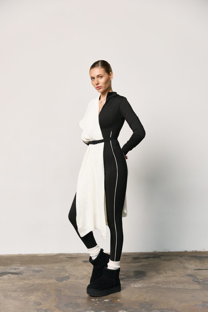 Комбінезон з поясом жіночий чорний Фото - 1