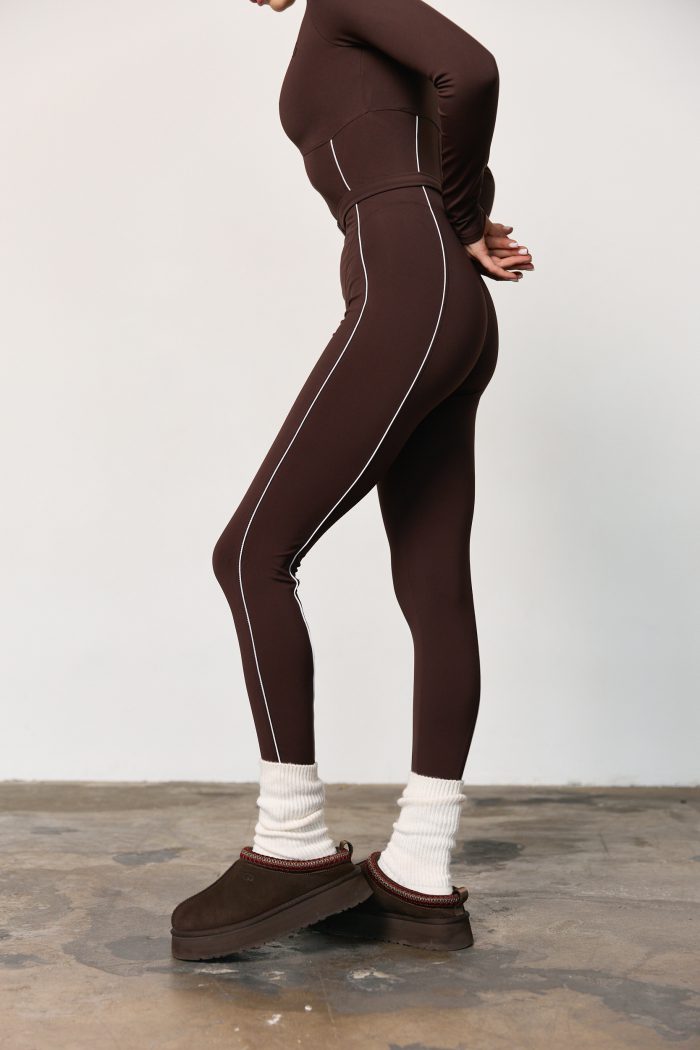 IMG_8510 Комбінезон з поясом жіночий шоколад Фото - 3