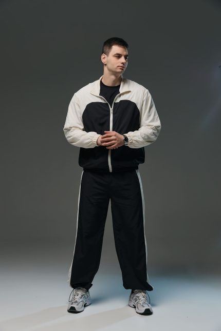 Костюм з плащівки чоловічий чорний