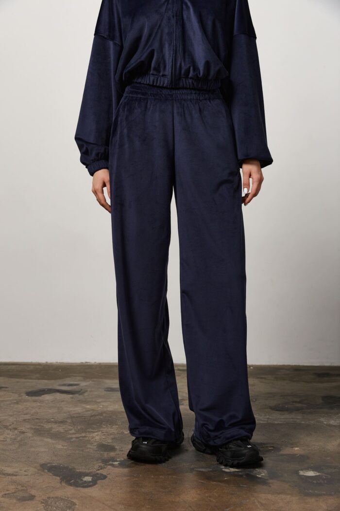 IMG_1199 Костюм велюр жіночий темно-синій Фото - 3