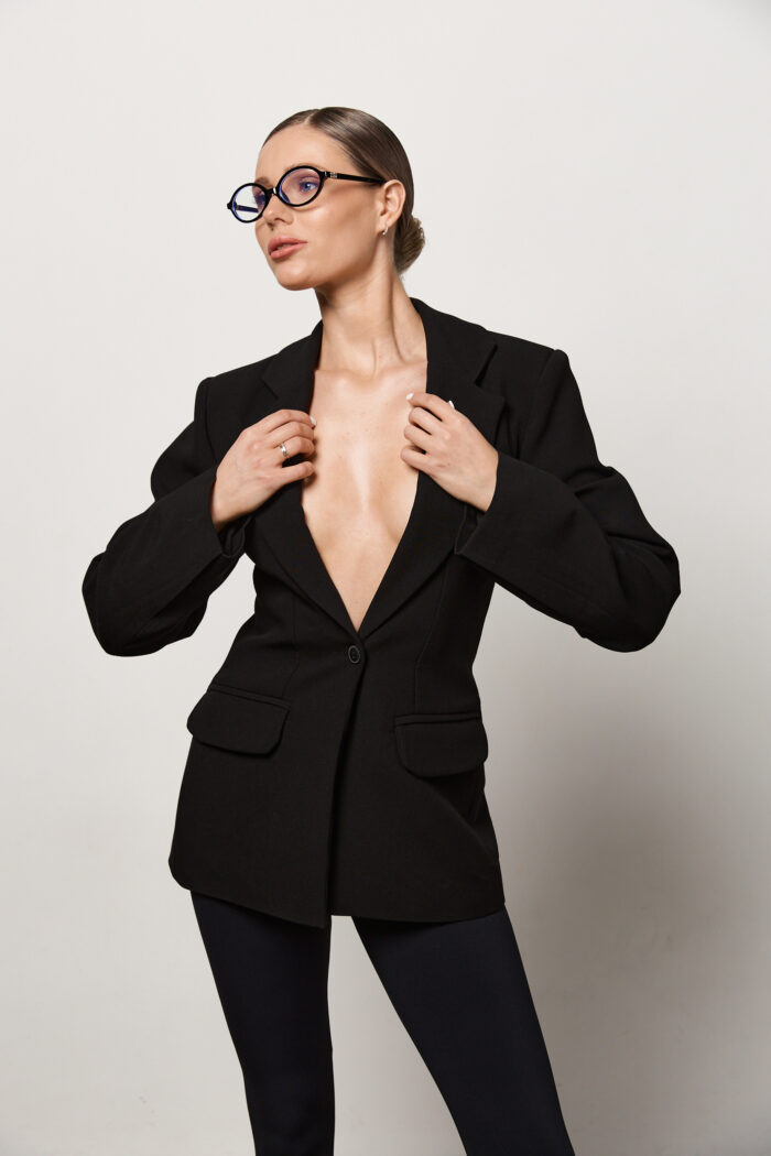 IMG_1385 Жакет приталений жіночий чорний Фото - 1