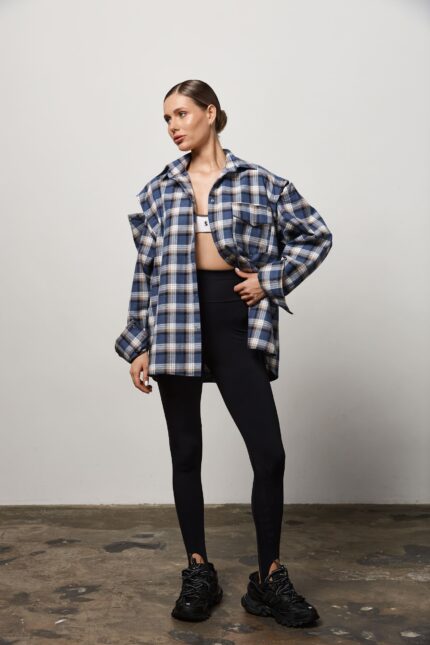 Сорочка зі знімними рукавами блакитна