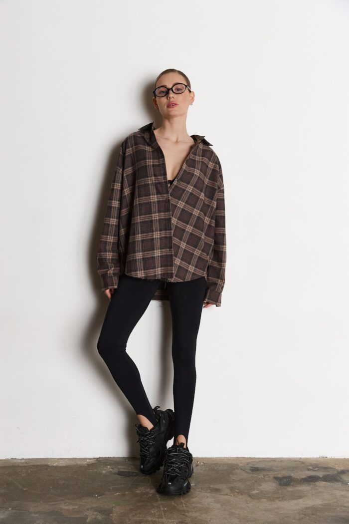 Сорочка жіноча у клітинку з необробленим краєм шоколад Фото - 3