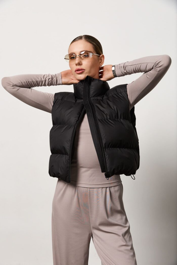 IMG_3266 Жилет жіночий вкорочений чорний Фото - 3