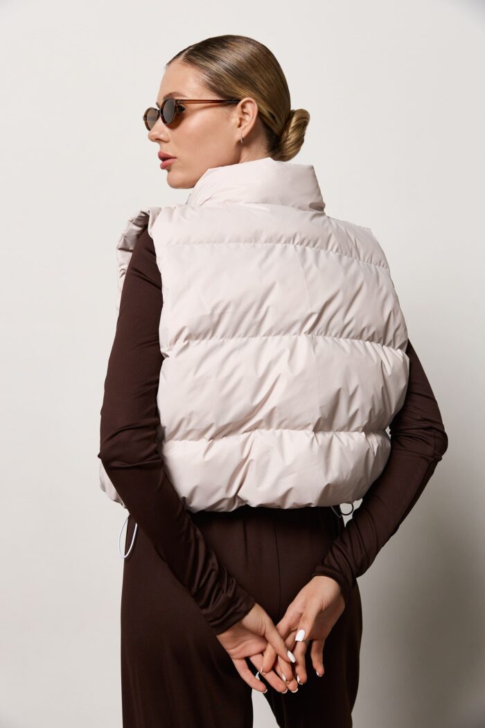 IMG_3297 (1) Жилет жіночий вкорочений бежевий Фото - 3