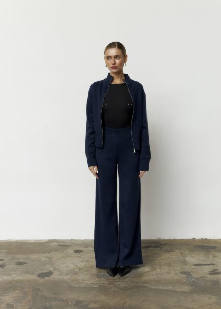 Костюм вʼязаний на блискавці жіночий синій