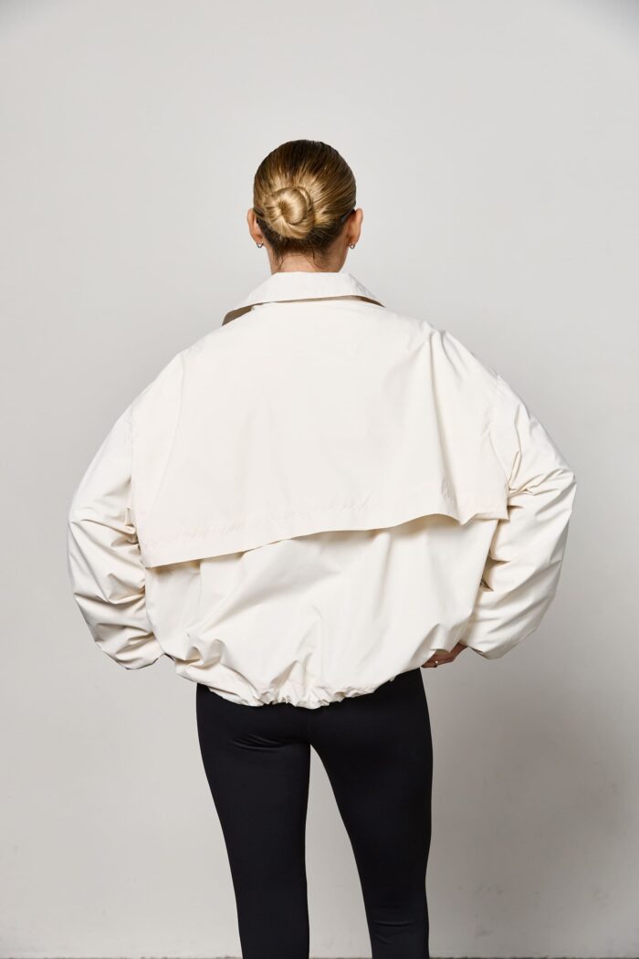 IMG_4219 Куртка бомбер жіноча молоко Фото - 3