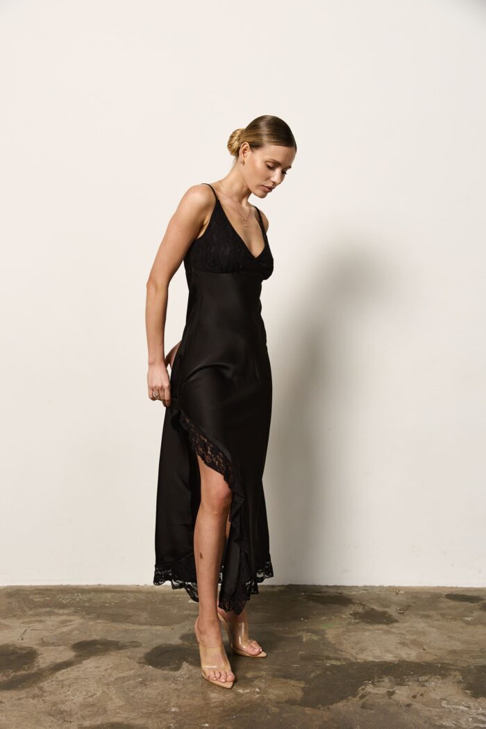 Сукня з сатину з мереживом чорна Фото - 4