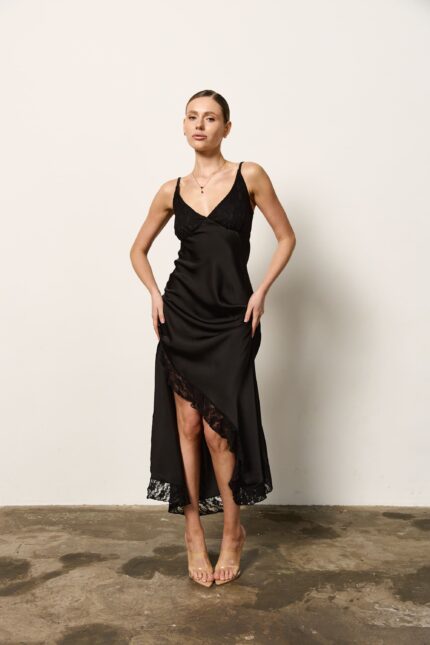 Сукня з сатину з мереживом чорна