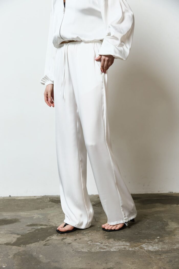 IMG_1698 (1) Костюм бомбер з сатину на блискавці молочний Фото - 5