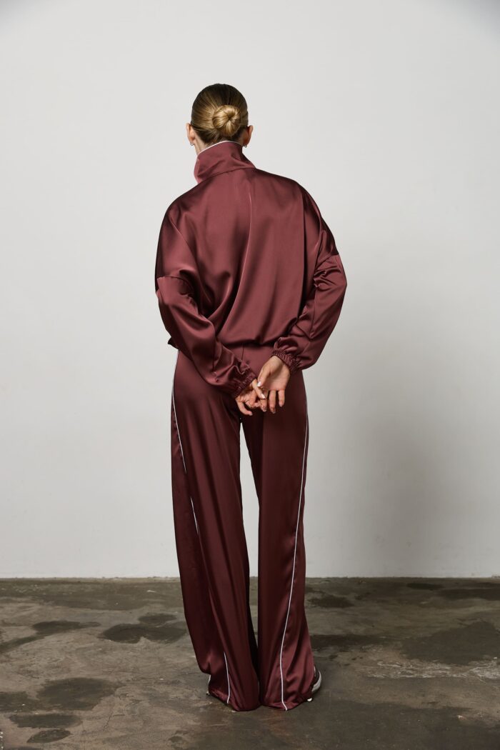 IMG_7489 Костюм з сатину на блискавці жіночий бордо Фото - 3