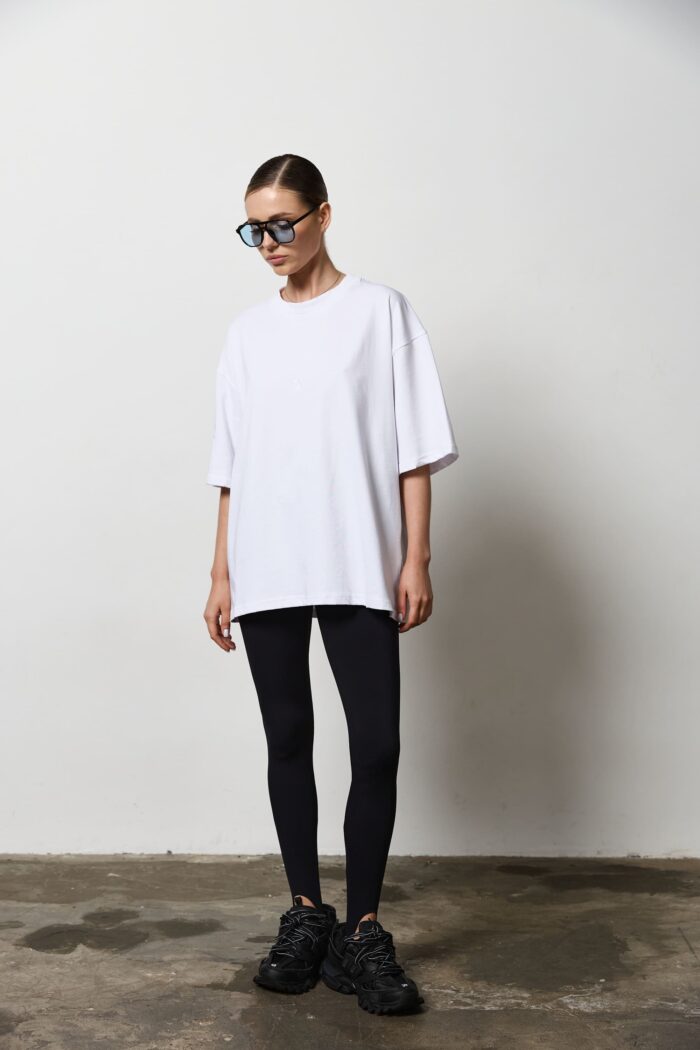 IMG_7640 Футболка оверсайз жіноча молочна Фото - 4