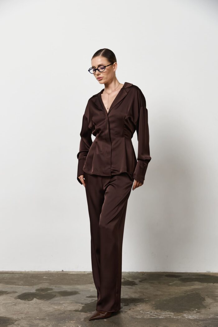 Сорочка сатин приталена на ґудзиках жіноча шоколад Фото - 5