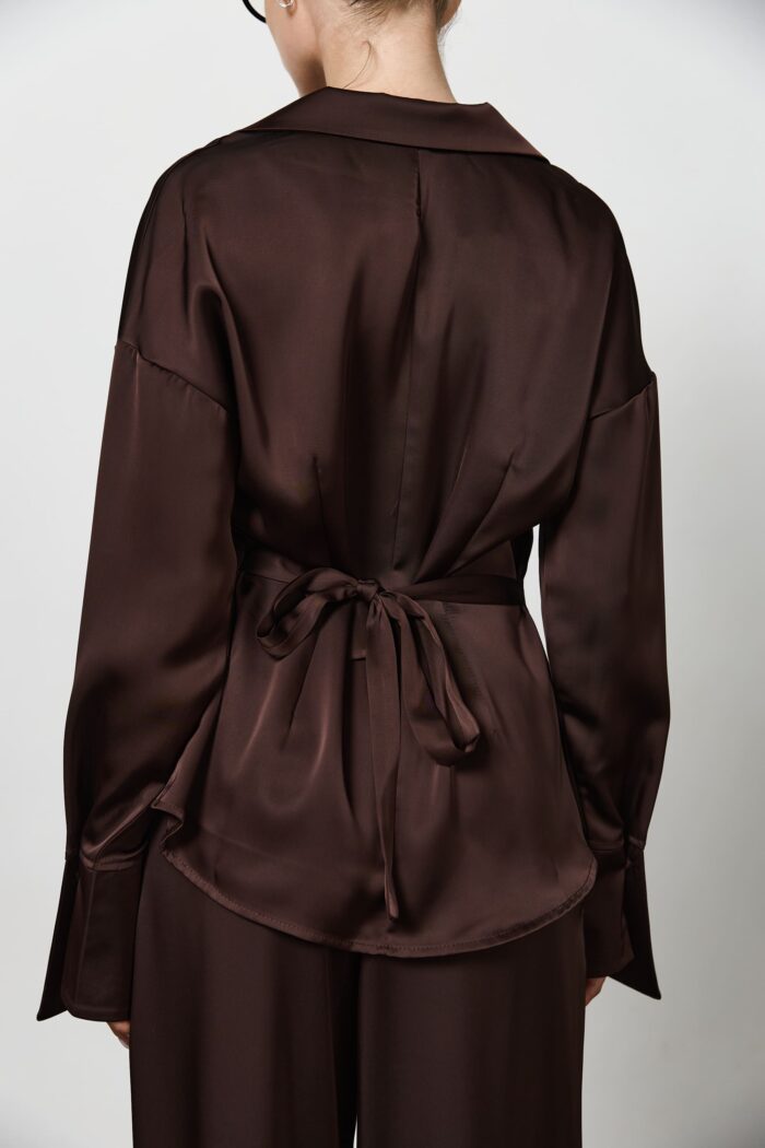 IMG_7722 (1) Сорочка сатин приталена на ґудзиках жіноча шоколад Фото - 3