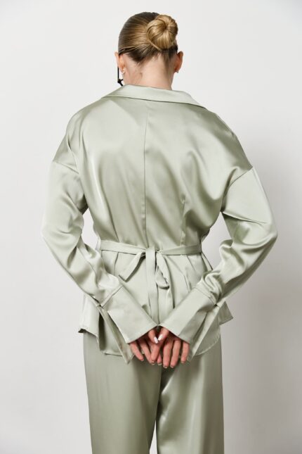 Сорочка сатин приталена на ґудзиках жіноча олива