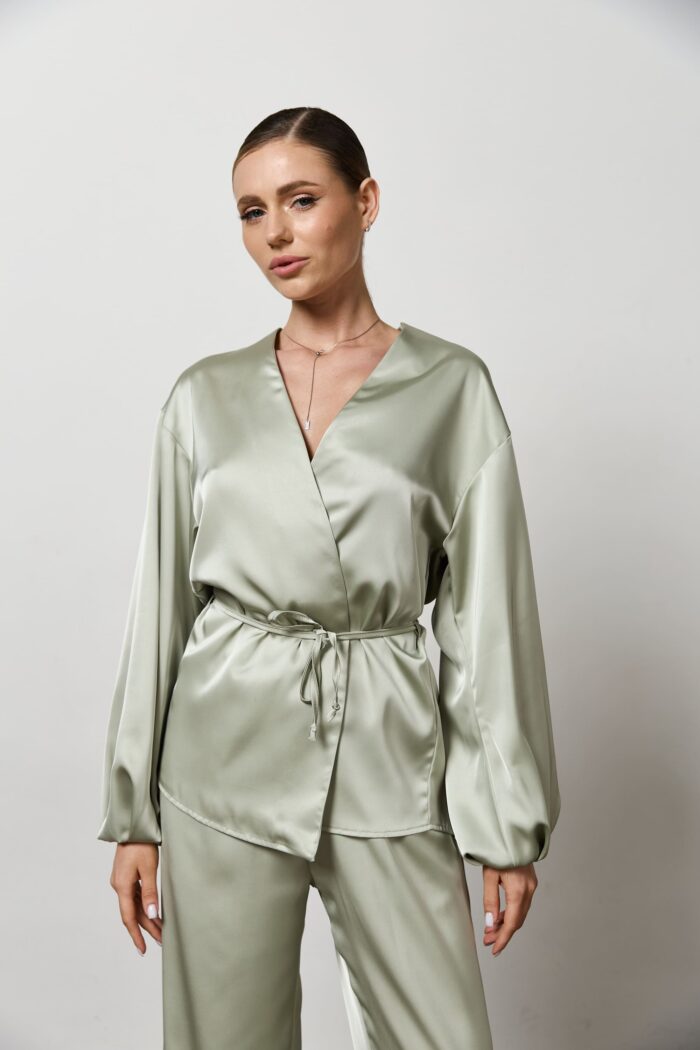 IMG_7792 Сорочка з поясом сатин жіноча олива Фото - 1