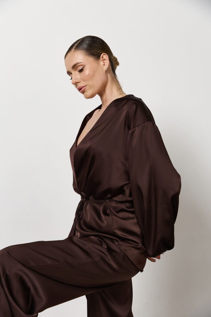 IMG_7818 Сорочка з поясом сатин жіноча шоколад Фото - 3