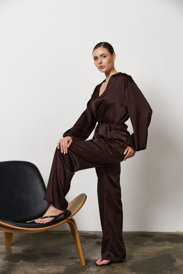 Сорочка з поясом сатин жіноча шоколад Фото - 4